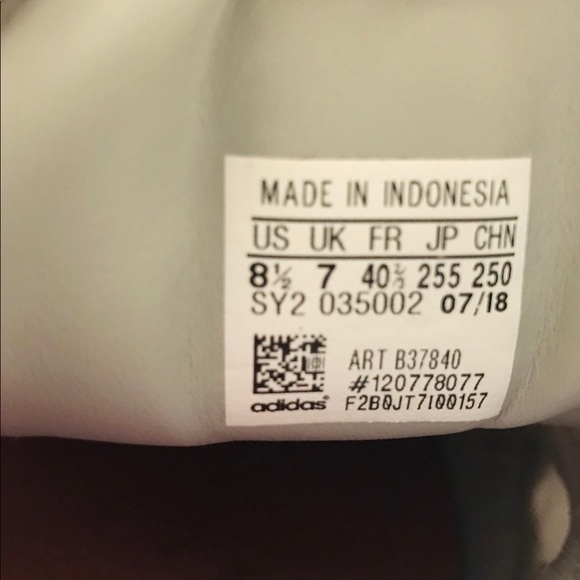 ✨ADIDAS Original Falcon Sneaker - Picture 7 of 7